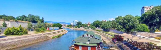 Tropske temperature u Srbiji. Lekari savetuju oprez vozačima, a pešacima hlad…
