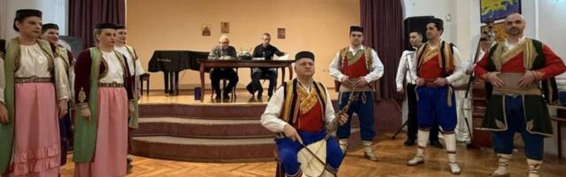 I GUSLE U AMANET: Folklorno blago, prikupljano pola veka, darovano Kulturnom centru u Vrbasu