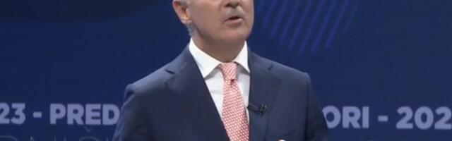 "NISAM POZNAVAO EPSTAJNA"! "Milo Đukanović se oglasio posle šokantnim tvrdnji u dosijeima pedofila: "Ne znam kako je zaključio da sam "sjajan lik""!