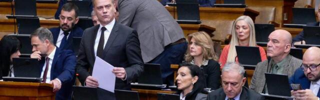 Stefanović poručio Macutu da mu je „istekla registracija“