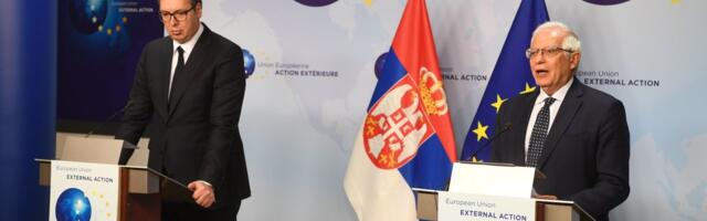 Radio Slobodna Evropa: Tresu se „dve stolice“ neutralne politike Srbije