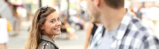 Kako da znate da li je zaljubljena u vas?
