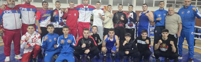 BOKS SAVEZ SRBIJE U MAKEDONIJI: Održan prijateljski boks meč Makedonija – Srbija!