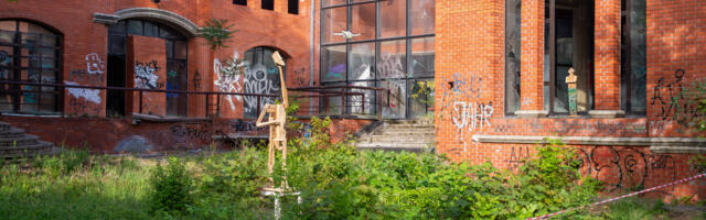 Kragujevčke novine: Da li će nedovršeni tržni centar u Erdogliji dobiti novog vlasnika?