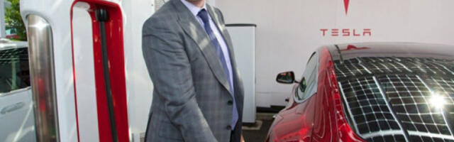 Акције Тесле скочиле, Маск потврдио тестирање беспилотног робо-таксија