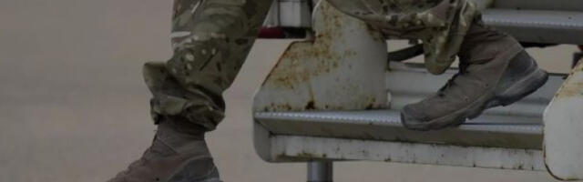 Са 64.000 спало на 15.000 војника