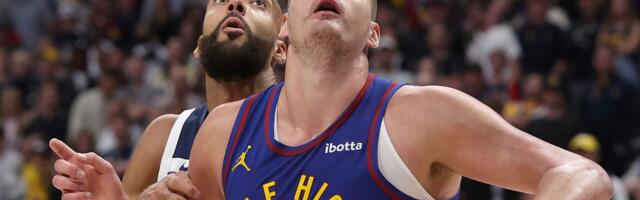 Kako Jokić igra protiv Minesote i Gobera? Paaa... vrhunski! Počinje NBA plej-of i naoštreni Nagetsi traže revanš, a Vulvsi - da Srbin opet "ne poludi"!