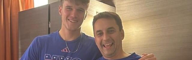 Uz pomoć Srba do polufinala Rolan Garosa: Idol mu je Novak, bio je u Beogradu, a Saša i Dragan su mu važan deo tima