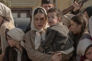 Вучић: „Дара из Јасеновца“ тежак, али веома важан филм за наш народ