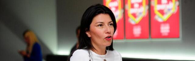 (FOTO) Ova ZANOSNA PEVAČICA je SESTRA Milene Vasić: Redovno zajedno putuju, a DELE I ISTI TALENAT