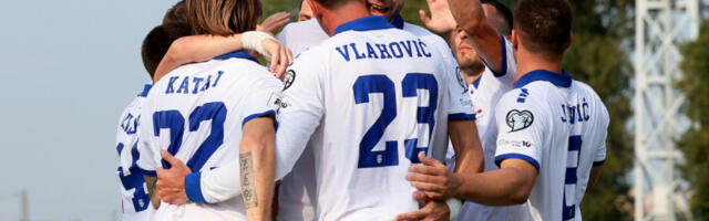 MA, DOKLE VIŠE?! Srpskim navijačima PONOVO OTELI ZASTAVU - a evo gde je završila nakon rasprave! (VIDEO)