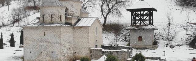 Ovaj manastir čuva mošti tri potomka loze Nemanjića: Skriven je u šumama, jedan je i od retkih po ovome (FOTO)