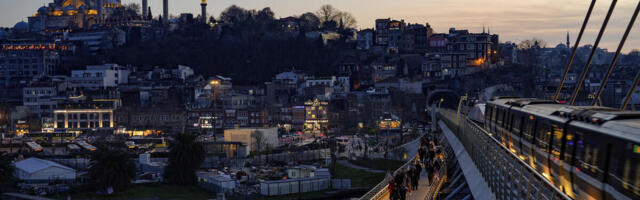 Ova metropola je idealna za novogodišnje praznike: Važi za jednu od najlepših, a nećete morati da date brda para!