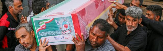 Hiljade ljudi na masovnoj sahrani učenica i nastavnika stradalih u američko-izraelskim napadima na školu u Iranu