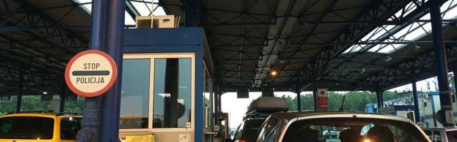AMSS: Automobili prolaze bez čekanja, kamioni čekaju do pet sati na granici