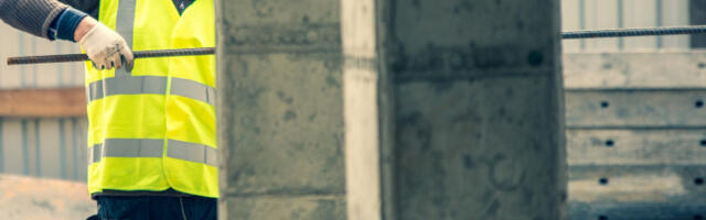 Радник погинуо после пада са зграде