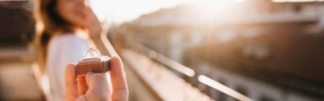 Jedna od najlepših fotografija ikada: Novosađanka isprošena kad se najmanje nadala (FOTO)