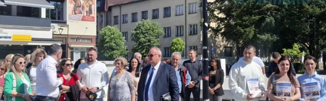 Predstavljeno martovsko izdanje SNS informatora u kome su se našle i aktivnosti koje se finansiraju od novca svih građana