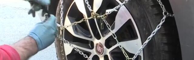 "Čarape" ili lanci za sneg? Zima je stigla, a oprema za sneg je obavezna: Automehaničar objašnjava ŠTA JE BOLJE i kako NAJLAKŠE odabrati i montirati (FOTO)