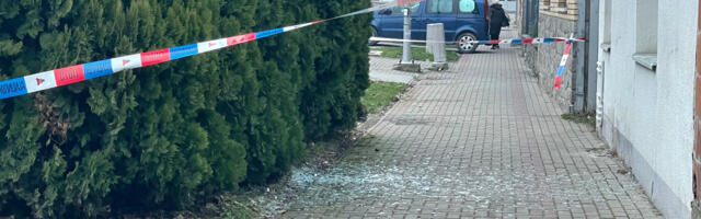 Prve slike strašne ekslozije u Inđiji: Povređeni su radnici, srušio se zid