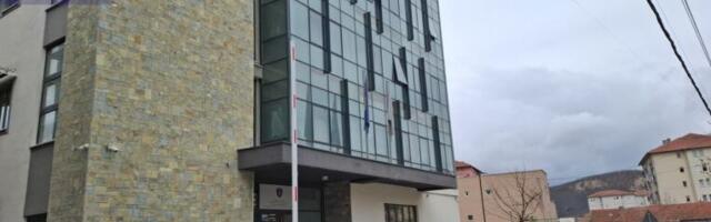 "OČIGLEDNO JE NAMERA POLICIJE BILA DA TO UČINI NA PREVARU" Opština Severna Mitrovica: Nismo konsultovani o rušenju garaža