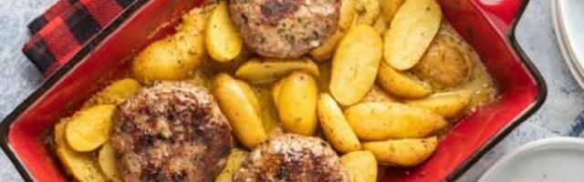 Ručak za celu porodicu od nekoliko jeftinih sastojaka: Sve stavite u jednu tepsiju, a rerna će odraditi ostalo