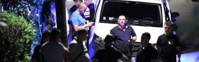 UŽASAN ZLOČIN POTRESAO HRVATSKU: Zapalio majku i bacio je u kadu, pa pozvao dežurne službe da joj spasu život!