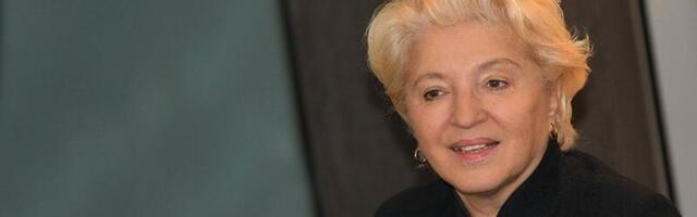 (FOTO) Mirjana Karanović u bikiniju! Glumica koja obožava nudističke plaže šokirala izgledom u sedmoj deceniji