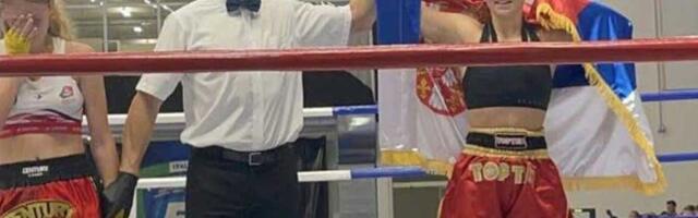 Napravila podvig u Italiji: Maša Damjanović prvakinja Evrope u kik-boksu!