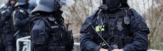 KRVAVI BOŽIĆ U NEMAČKOJ: Tašta i zet se posvađali u automobilu, ona ga IZBOLA nožem!