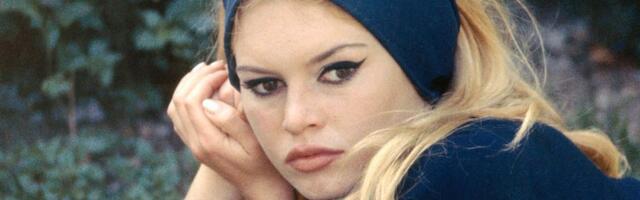 Ovih 11 komada od Brižit Bardo napravilo je kraljicu mode: Žene ih nose i danas, a evo kako se kombinuju