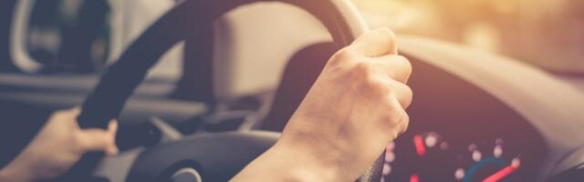 U kojim zemljama se vozi levom stranom i zašto?