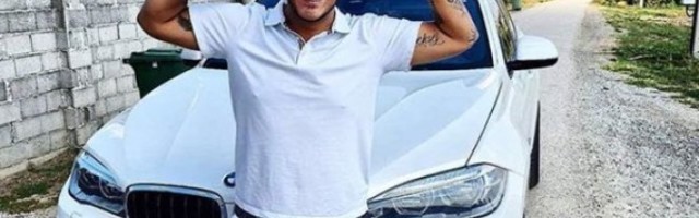 (FOTO) DARKO LAZIĆ JE JEDAN OD NAJTRAŽENIJIH PEVAČA, A OVAKO JE IZGLEDAO SA 14 GODINA! Poredili su ga sa Tomom Kruzom, a evo kako se PRVI PUT pojavio na SCENI