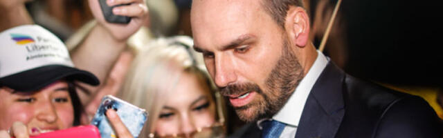 Едуарду Болсонару одузети и обичан и дипломатски пасош