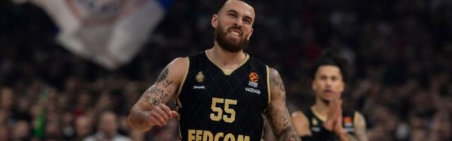 Drama u Monte Karlu: Zvezda slavila, Majk Džejms ZAGRMEO