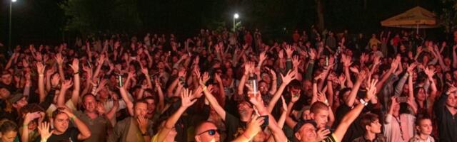 I grane se njišu uz reggae