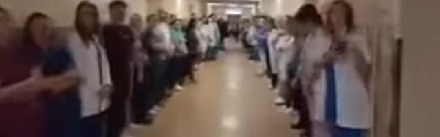 Otkaz zbog podrške smenjenoj dekanki: Dirljiv ispraćaj za dr Lazara Davidovića (VIDEO)