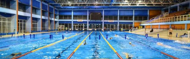 Niški klub za vikend okuplja brojne plivače – 34. miting „Sveti Nikola“ na bazenu „Čair“