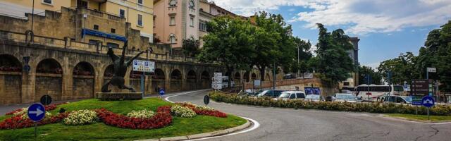 Najstarija republika na svetu, manja od grada, bez aerodroma i autoputa, ali sa više turista nego stanovnika