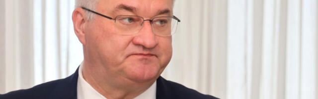 Сибиха: ЕУ треба да посвети пажњу Сијартовим блиским контактима са Лавровом