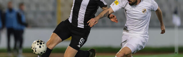 Partizanu nedovoljan igrač više protiv Čukaričkog: Crno-beli propustili šansu da preuzmu drugo mesto