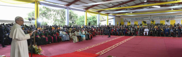 Папа позвао младе Камеруна да остану у својој земљи