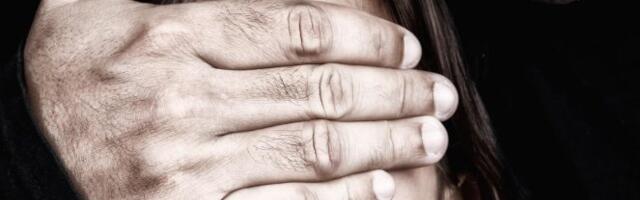 NAJNOVIJI DETALJI UŽASA U SMEDEREVU! Porodični prijatelj (60) obljubio devojčicu (13), majka sve znala, prijavilo joj dete, ali nije reagovala...