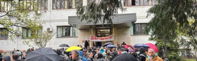 Opozicija iz Niša osuđuje intervenciju policije na Medicinskom fakultetu na poziv dekana