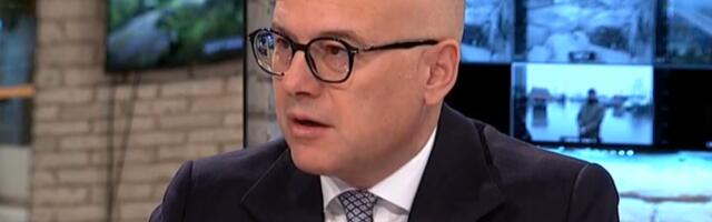 "PODRŠKA NJIMA JE INVESTICIJA U USPEŠNIJU SRBIJU" Vučević razgovarao sa polaznicima političke akademije mladih