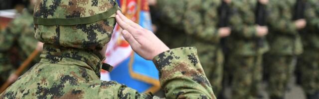 Sindikalci u Vojsci Srbije tvrde da su izloženi pritiscima i progonu, traže zaštitu predsednika Vučića