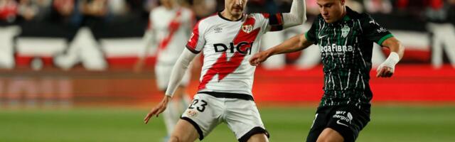 Rajo zagrejao motore za AEK i Marka Nikolića: Elče skupo platio ceh crvenim kartonom najiskusnijeg igrača!