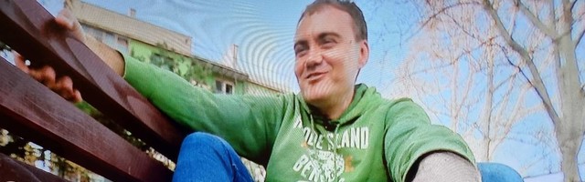 Aleksandar iz Požarevca se izuo pre 10 godina i od tada više nije obuo cipele, svuda ide bos