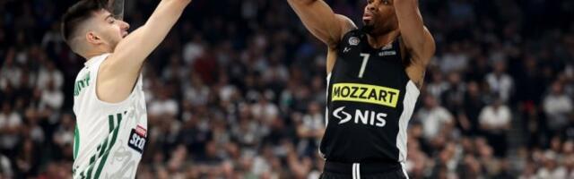 KOŠARKAŠKI RAT ARENI! Partizan u dobrom naletu, ali još nema preokreta
