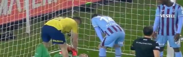 Livakovića pogodili i raskrvarili mu glavu (VIDEO)